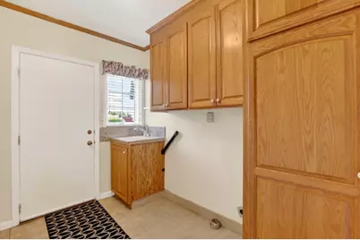 7621 Hanna St, Gilroy, CA 95020 - Photo 15
