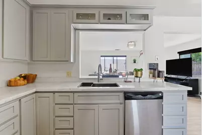 1930 Vine Dr, Fairfield, CA 94533 - Photo 9