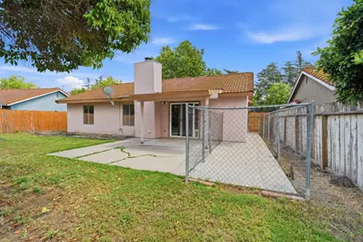 131 W Central Ave, Tracy, CA 95376 - Photo 37