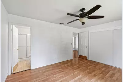 131 W Central Ave, Tracy, CA 95376 - Photo 21