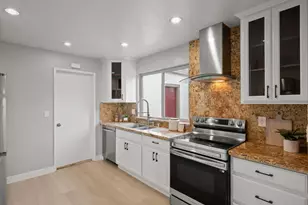 8160 Park Villa Cir, Cupertino, CA 95014 - Photo 17