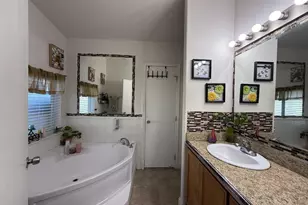 205 Manitoba Ter 205, Fremont, CA 94538 - Photo 11