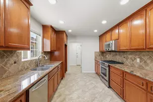 39 N 34th St, San Jose, CA 95116 - Photo 11
