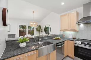 10977 Northseal Square, Cupertino, CA 95014 - Photo 11