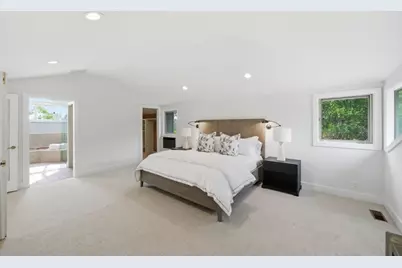 26805 Palo Hills Dr, Los Altos Hills, CA 94022 - Photo 35