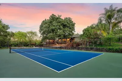 26805 Palo Hills Dr, Los Altos Hills, CA 94022 - Photo 49