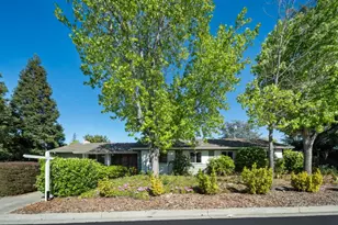 12100 Saraglen Dr, Saratoga, CA 95070 - Photo 29