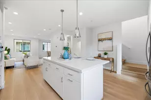 270 Ariana Pl, Mountain View, CA 94043 - Photo 13