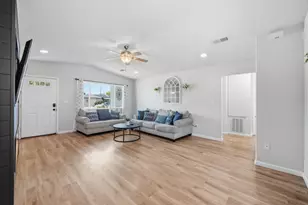 690 El Cerrito Way, Gilroy, CA 95020 - Photo 3