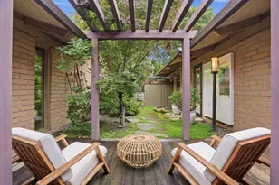 10340 W Loyola Dr, Los Altos Hills, CA 94024 - Photo 37