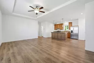 191 Maureen Cir 191, Pittsburg, CA 94565 - Photo 5