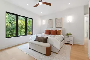 1084 Moffett Cir, Palo Alto, CA 94303 - Photo 19
