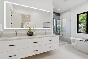 1084 Moffett Cir, Palo Alto, CA 94303 - Photo 25