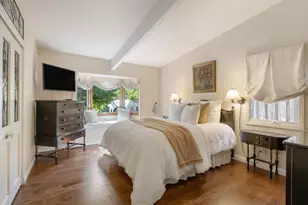 730 Greenview Pl, Los Altos, CA 94024 - Photo 15