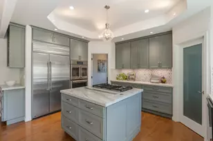 730 Greenview Pl, Los Altos, CA 94024 - Photo 9