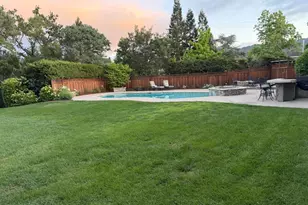 15392 Via Palomino, Monte Sereno, CA 95030 - Photo 5