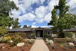 15392 Via Palomino, Monte Sereno, CA 95030 - Photo 3