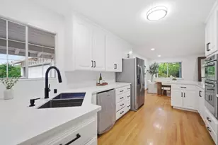1071 Colony Hills Ln, Cupertino, CA 95014 - Photo 3