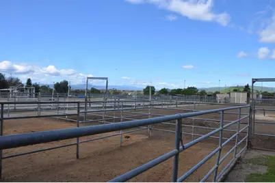 McMahon Rd, Hollister, CA 95023 - Photo 17