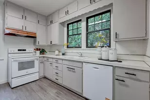 595 Seale Ave, Palo Alto, CA 94301 - Photo 13