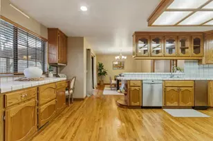 1511 Las Brisas Dr, Hollister, CA 95023 - Photo 9