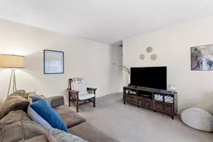 5746 Chesbro Ave, San Jose, CA 95123 - Photo 3