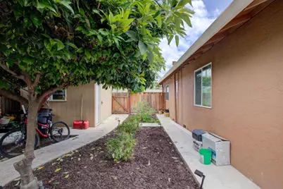 135 S 26th St, San Jose, CA 95116 - Photo 9