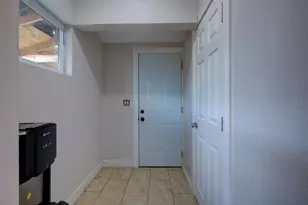 135 S 26th St, San Jose, CA 95116 - Photo 33