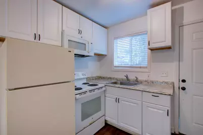 135 S 26th St, San Jose, CA 95116 - Photo 21