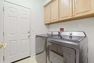 9015 Village View Dr, San Jose, CA 95135 - Photo 33