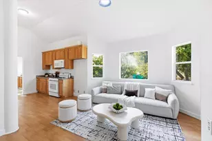 21075 Greenleaf Dr, Cupertino, CA 95014 - Photo 25