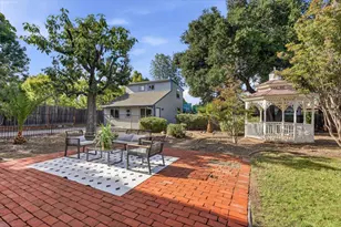 21075 Greenleaf Dr, Cupertino, CA 95014 - Photo 59