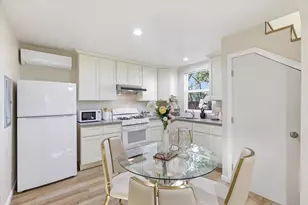 21075 Greenleaf Dr, Cupertino, CA 95014 - Photo 67