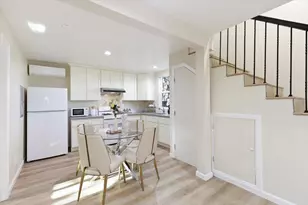 21075 Greenleaf Dr, Cupertino, CA 95014 - Photo 71