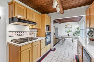 21075 Greenleaf Dr, Cupertino, CA 95014 - Photo 47