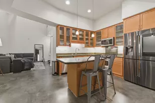 594 Manzana Pl, San Jose, CA 95112 - Photo 13