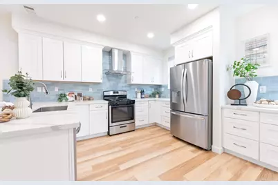 638 Almaden Walk Loop, San Jose, CA 95125 - Photo 3