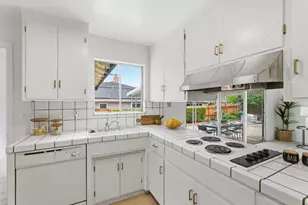 2853 Clifford Ave, San Carlos, CA 94070 - Photo 13