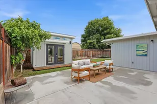 566 Maple Ave, Sunnyvale, CA 94085 - Photo 33