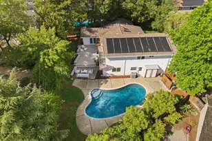 19622 Brockton Ln, Saratoga, CA 95070 - Photo 33
