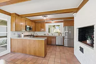 130 Erica Way, Portola Valley, CA 94028 - Photo 9