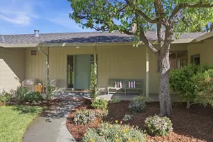 130 Erica Way, Portola Valley, CA 94028 - Photo 3