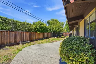 3868 Louis Rd, Palo Alto, CA 94303 - Photo 23