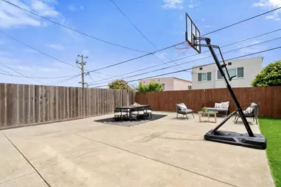 23 Fernwood Ave, Daly City, CA 94015 - Photo 41