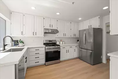 809 Columbia Cir, Redwood City, CA 94065 - Photo 9