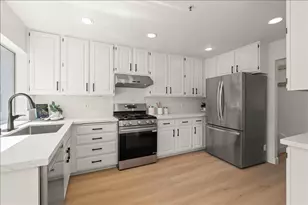 809 Columbia Cir, Redwood City, CA 94065 - Photo 9