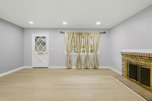 2050 Palm Beach Way, San Jose, CA 95122 - Photo 5
