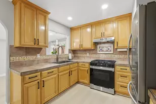 2050 Palm Beach Way, San Jose, CA 95122 - Photo 11