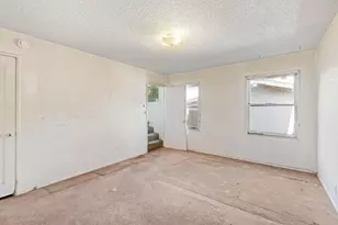 6180 Oakdale Ave, Oakland, CA 94605 - Photo 21