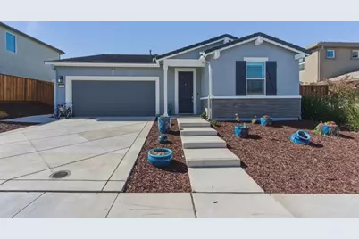 2051 Petunia Dr, Hollister, CA 95023 - Photo 1
